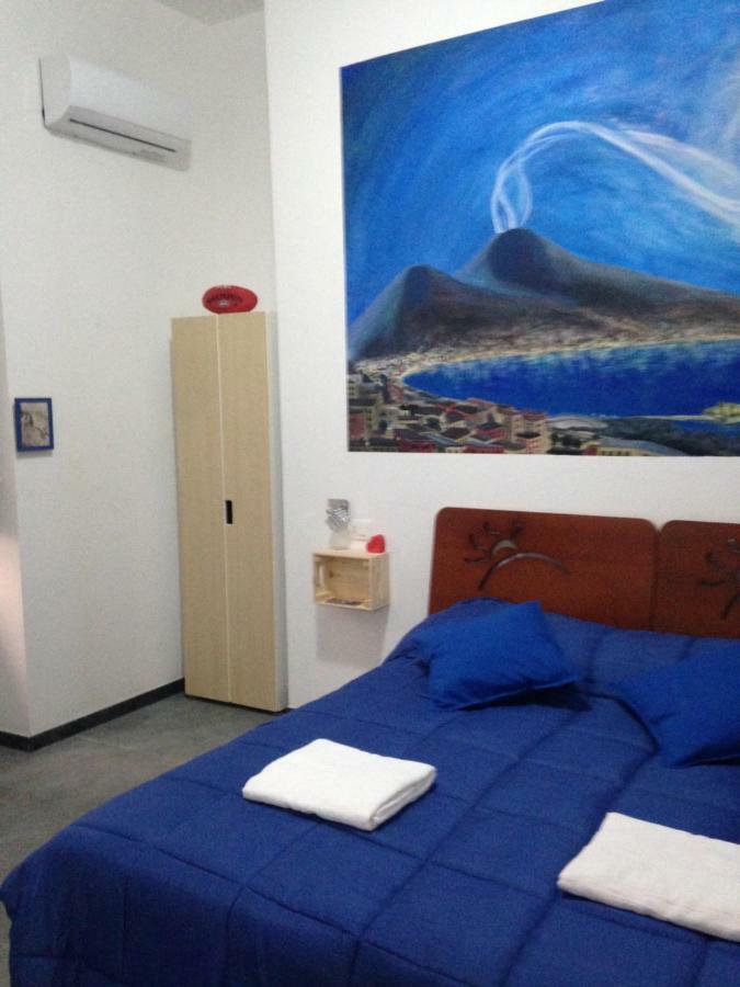 מלון נאפולי Domus 19 מראה חיצוני תמונה